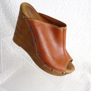 Sbicca Brown Leather High Platform Slide Wedge